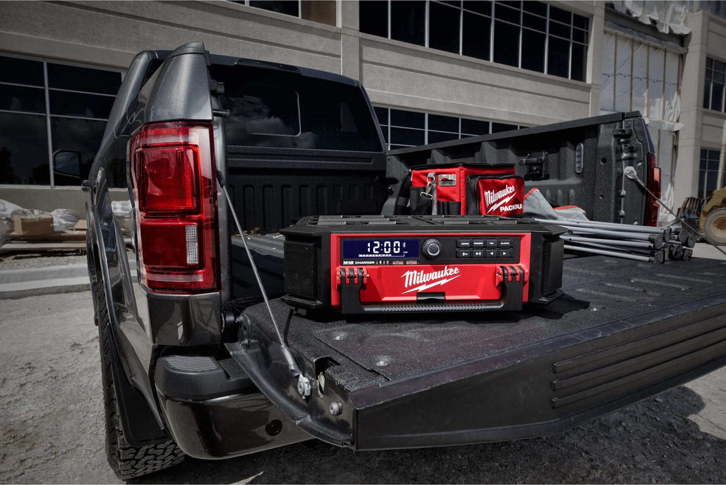 Radio de chantier / Chargeur M18™ PACKOUT™