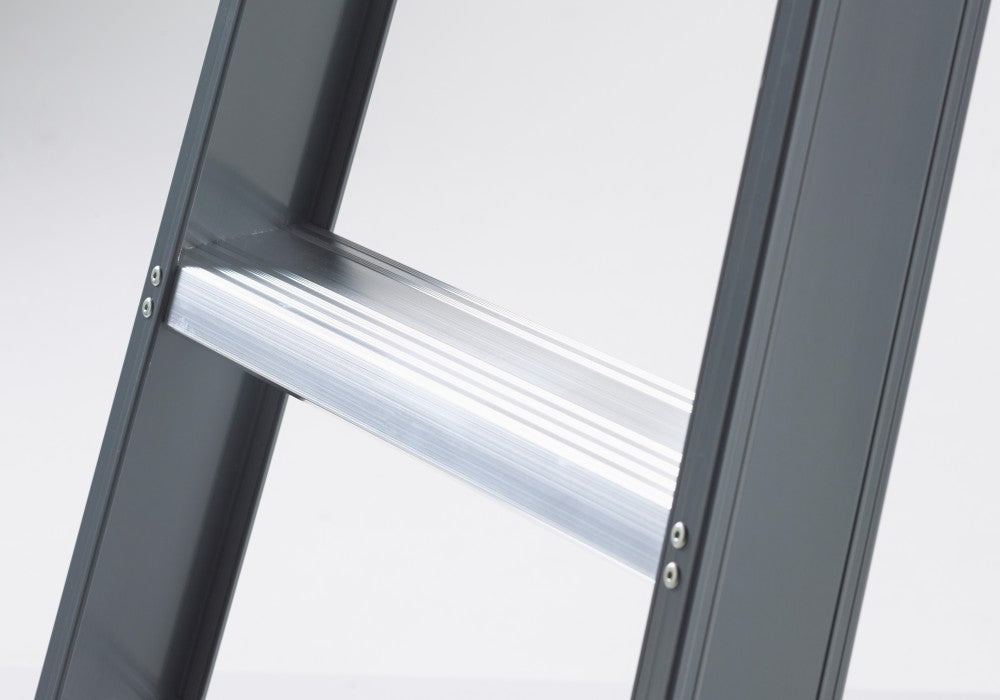 Debrico, magasin de matériaux de construction sur Bruxelles, FALCO ESCABEAU SIMPLE FEO 7 ALTREX,