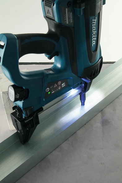 CLOUEUR A GAZ POUR BETON 7,2V 3,0MM 40MM, Debrico, magasin de matériaux de construction sur Bruxelles