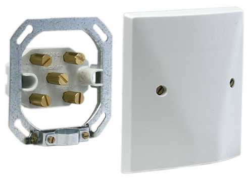 Debrico, magasin de matériaux de construction sur Bruxelles, BOITE DE RACCORDEMENT VYNCKIER 6MM 3 pôles + Neutre + Terre,