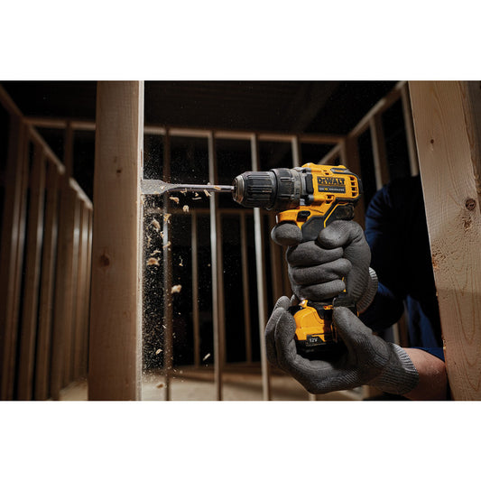 Perceuse à percussion, Dewalt, Debrico, Bruxelles, magasin de bricolage, matériaux de construction