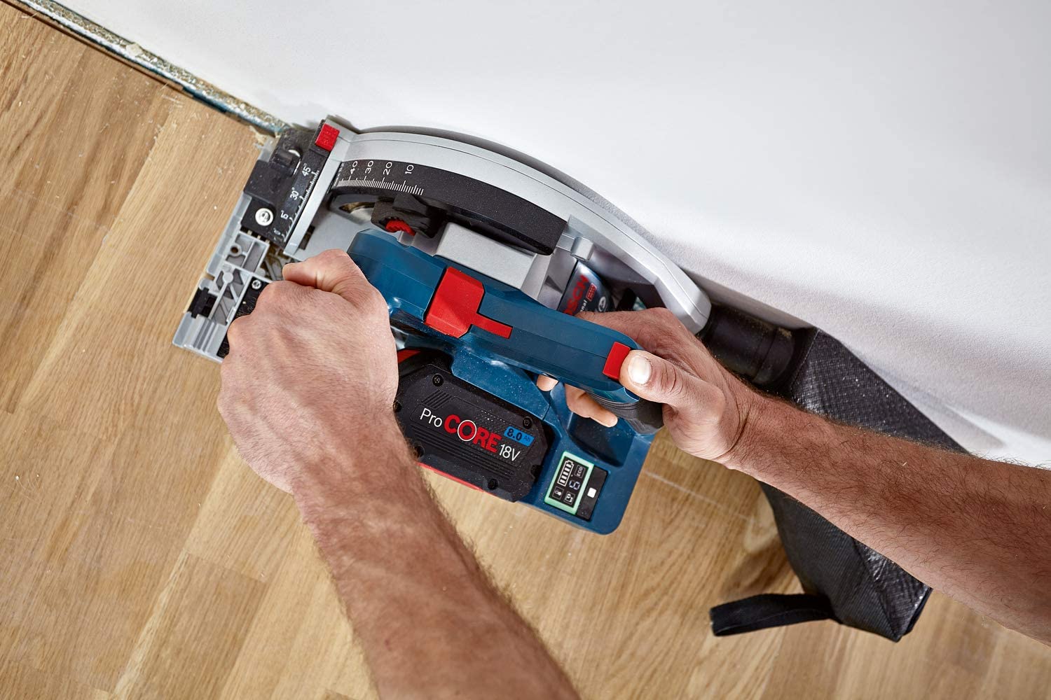 SCIE CIRCULAIRE GKT 18V-52 GC, Debrico, magasin de matériaux de construction sur Bruxelles