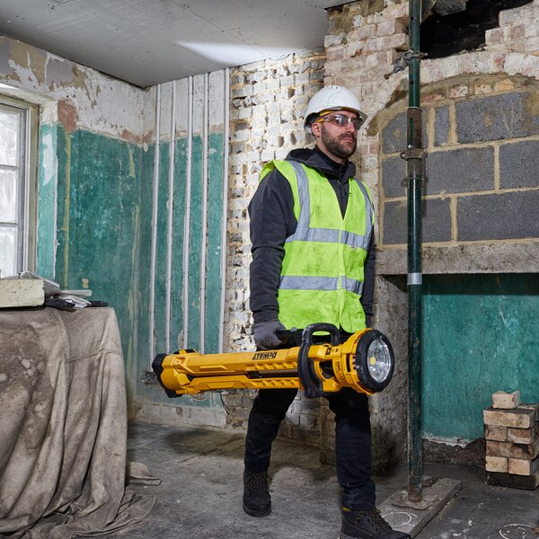 projecteur de chantier avec trépied, Dewalt, Debrico, matériaux de construction, Bruxelles