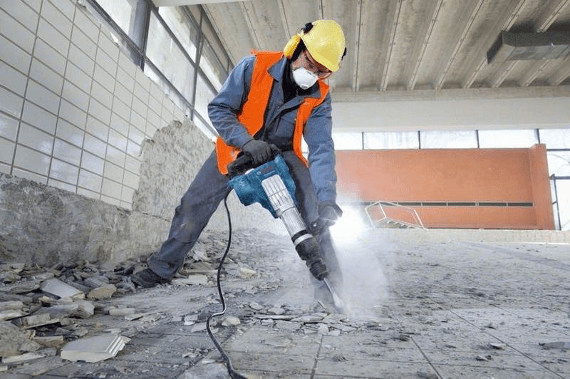 GSH 11 VC MARTEAU-PIQUEUR 1.700W COFFRET, Debrico, magasin de matériaux de construction sur Bruxelles
